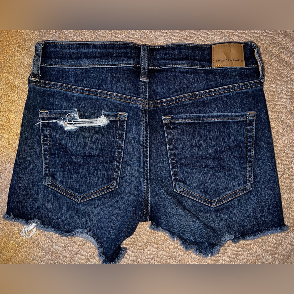 American Eagle Outfitters Dark Indigo Distressed Denim Cutoff Shorts - Picture 3 of 3